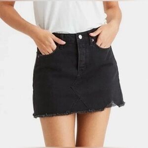 American Eagle AE Hi Rise Festival Mini Black Denim Skirt, Raw Hem, Size 6 -EUC